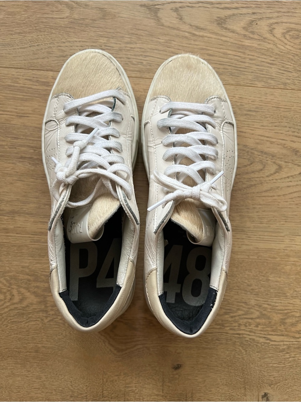 P448 Women’s Thea platform sneaker with fur size 39 (8.5/9) white and cream